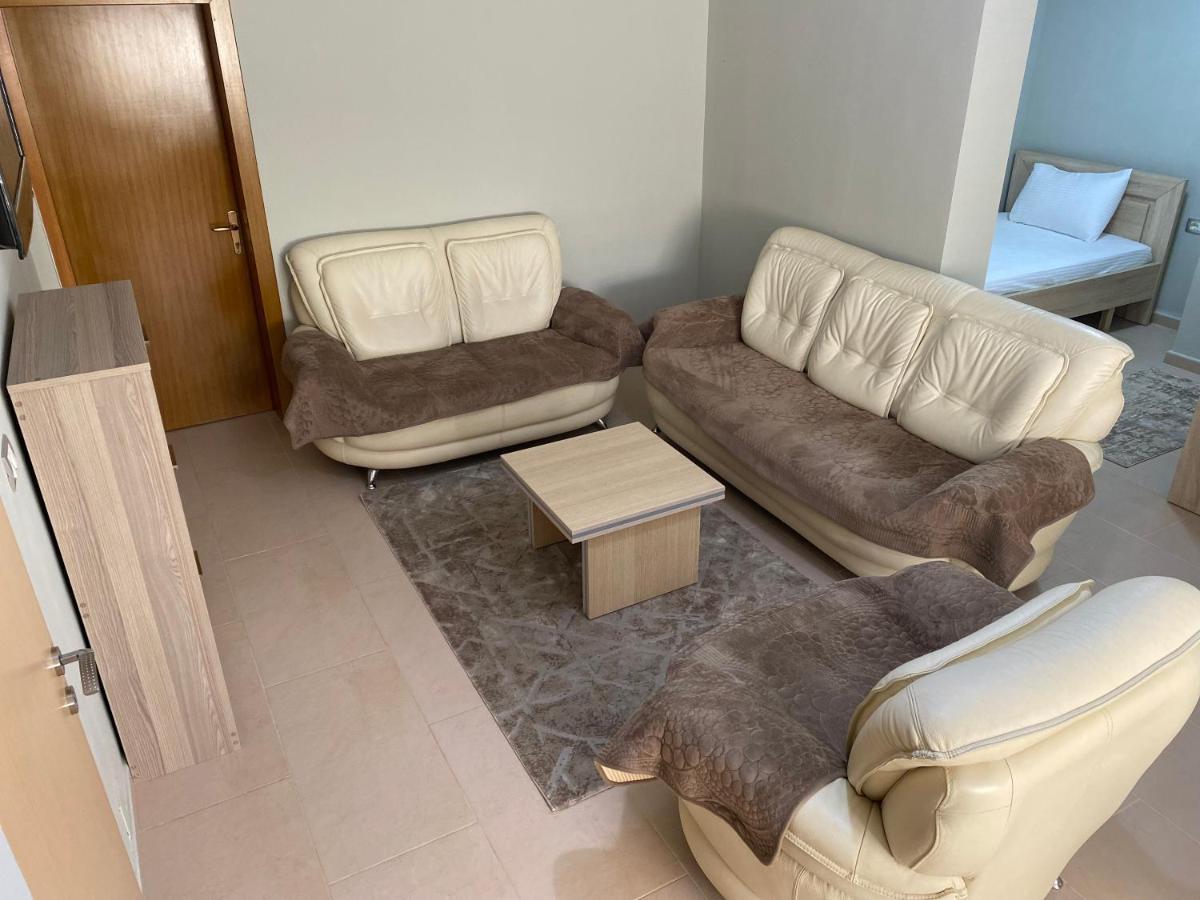 Cozy Guesthome Korce Exterior photo