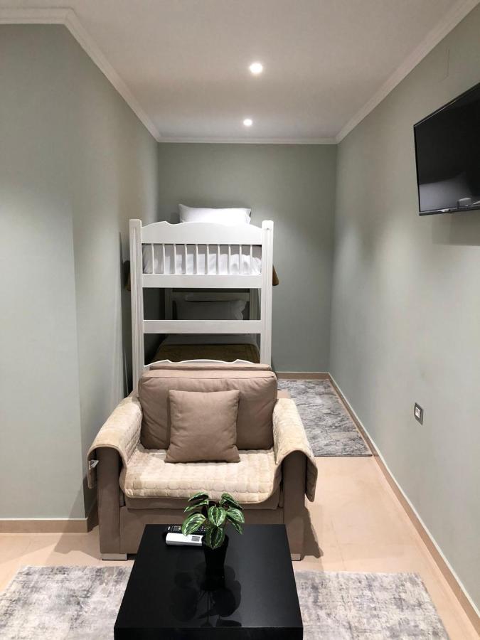 Cozy Guesthome Korce Exterior photo